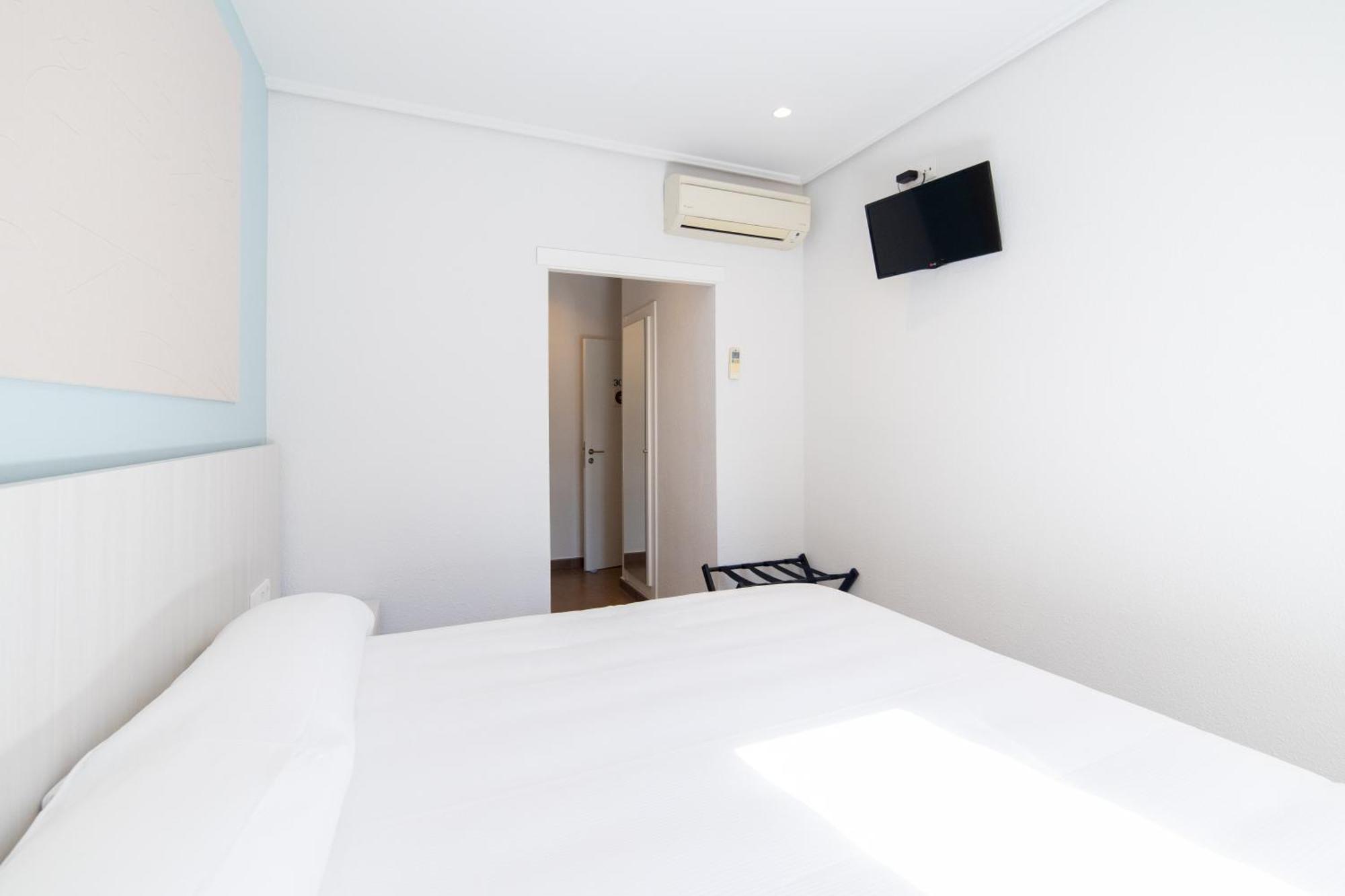 Hotel Alkazar Βαλένθια Εξωτερικό φωτογραφία